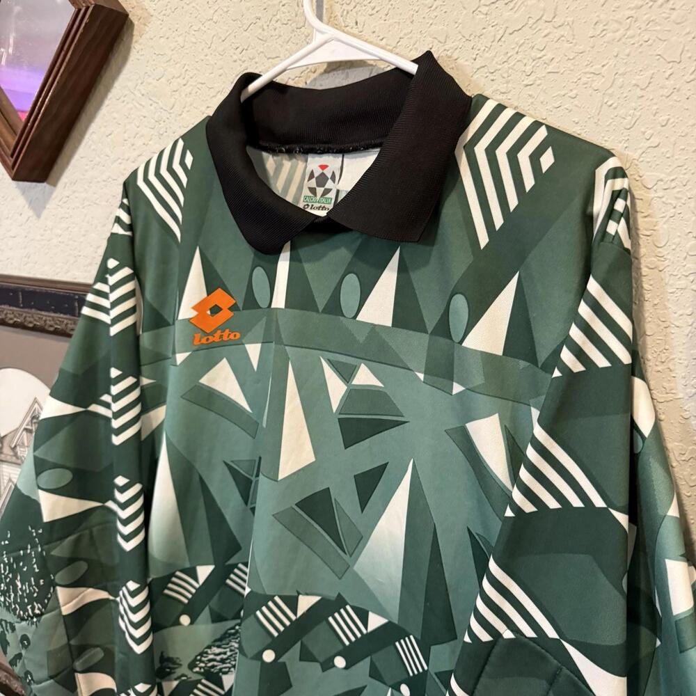 Vintage 90s RARE Lotto Calcio Padded Goalkeeper Jersey Green Men's XL Italy - Picture 3 of 6